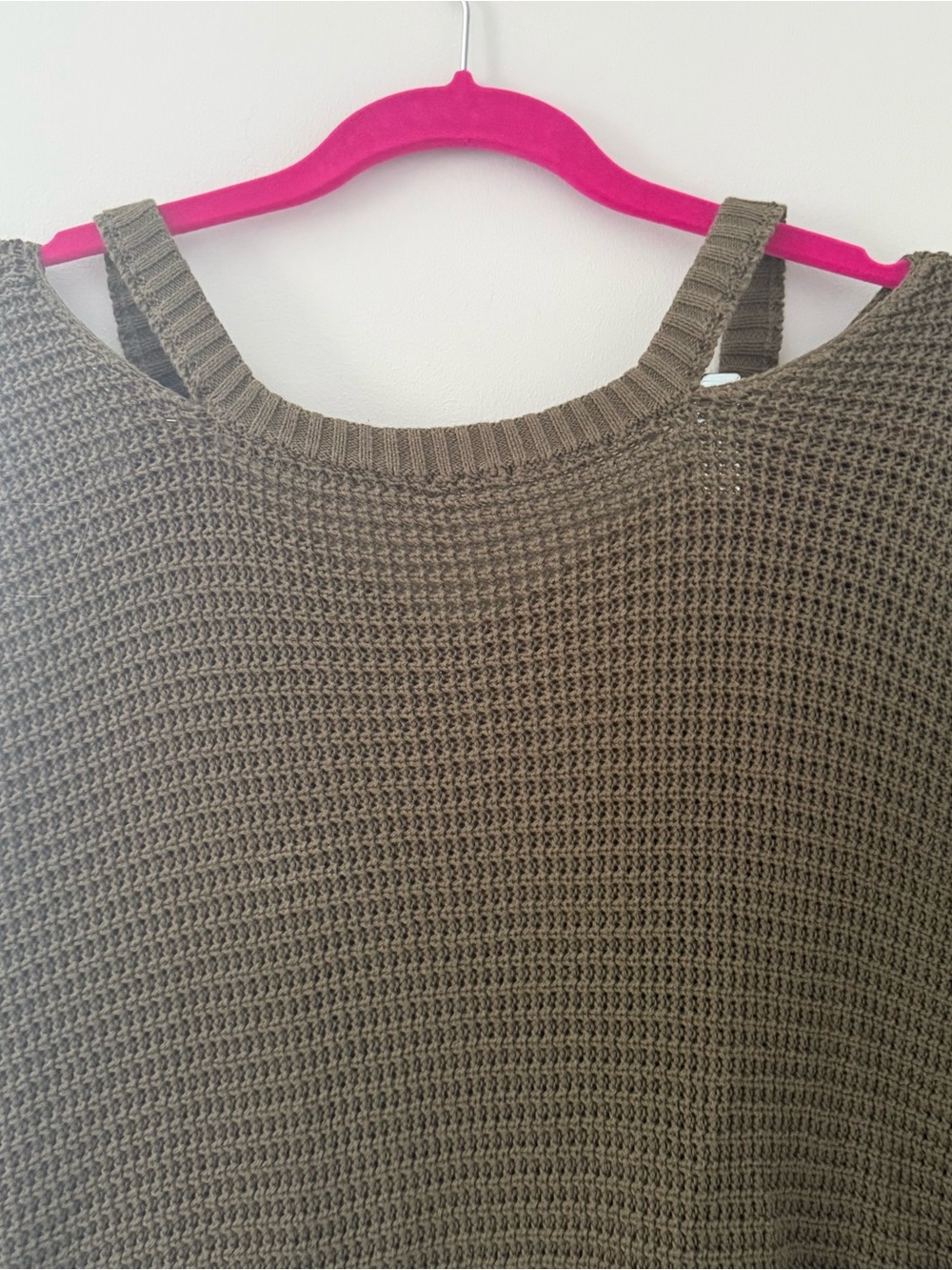 Women's Olive Green Waffle Knit V-Neck Tunic Sweater with Cut Out Shoulders - Picture 5 of 5